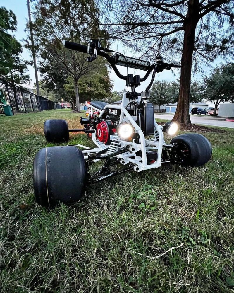 The White Mini Quad - Image 2